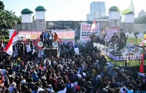 Demonstran Desak DPR-RI Segera Gulirkan Hak Angket