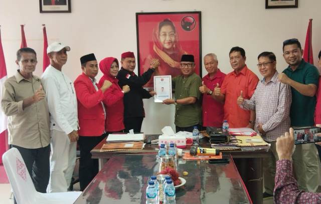 Ketua DPC-PDIP Kolaka: Pasangan BERAMAL Pasangan Serius dan Komplit
