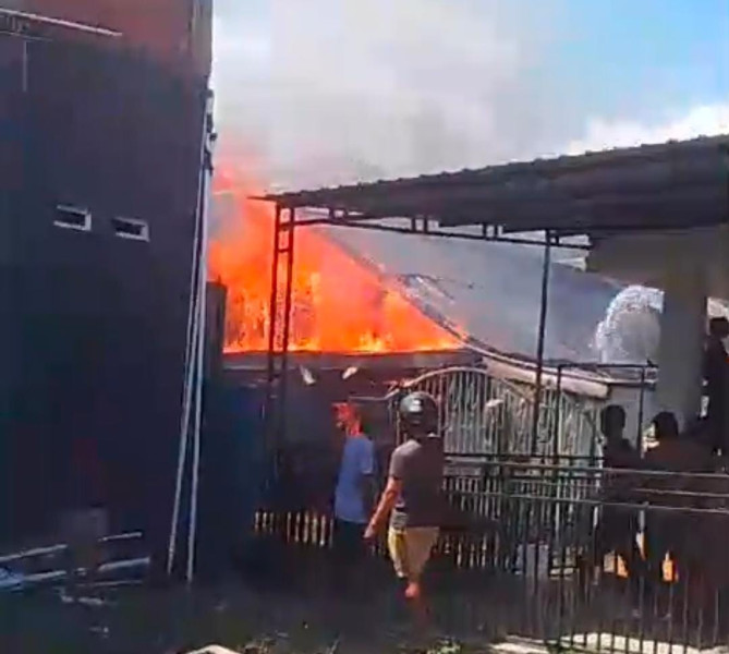 Satu Unit Rumah di Lalombaa Hangus Terbakar