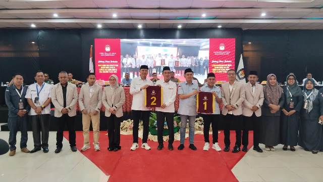 KPU Kolaka Sukses Gelar Tahapan Pengundian Nomor Urut Paslon