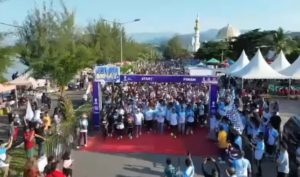 Bersama Ribuan Warga , HIPMI Kolaka Peringati HSP dengan Jalan Sehat