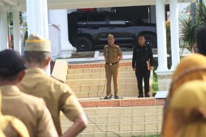 Perdana Berkantor, Bupati Kolaka Harap Semua ASN Membantu Jaga Mandat Rakyat