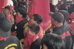 Ratusan Massa Aliansi Masyarakat Adat Tolaki Mekongga, Gelar Aksi Unjuk Rasa