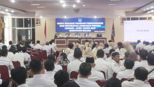 Pastikan Percepatan Pembangunan, Bupati Kolaka Pimpin Rapat Evaluasi Program 2025