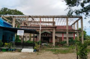 Proyek Atap GOR Pomala Terhenti, Camat Akui Gunakan Sebagian Anggaran