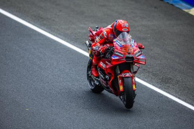 Marc Marquez Salahkan Angin Usai Terjatuh di MotoGP Inggris 2025