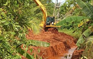 ANTAM Peduli: Kerahkan Alat Berat untuk Normalisasi Sungai Penyebab Banjir di Pomalaa