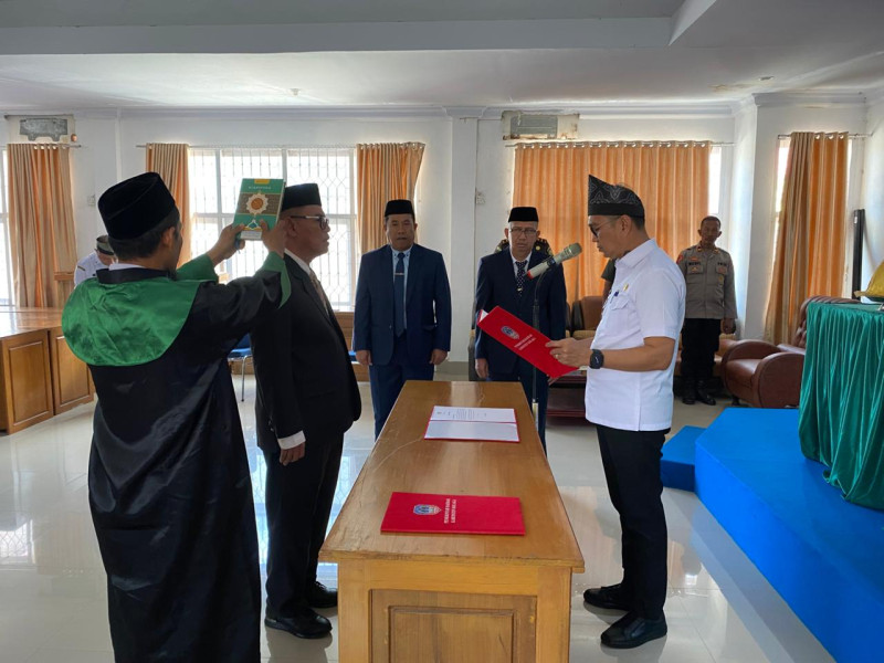 Menempati Jabatan Inspektur Daerah, Bupati Kolaka Kukuhkan Kembali Mujahiddin