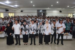 Pengurus PGRI Kolaka 2025–2030 Resmi Dilantik, Hj. Andi Riska Dinobatkan sebagai Ibunda Guru