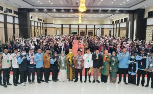 Jemput Langsung di Makassar, Bupati Kolaka Ucap Syukur Jemaah Haji Kloter 33 Tiba dengan Selamat
